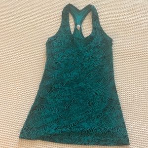 Lululemon tank sz 4
